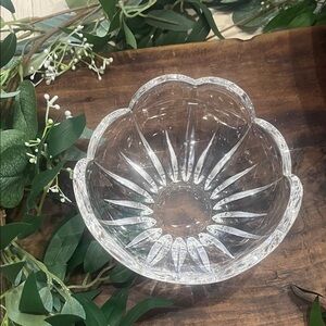Flower Shaped Clear Crystal Bowl 90’s Candle Holder Jewelry Bowl Candy Dish